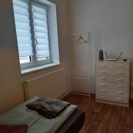 Zastavka V Lazenskem Trojuhelniku 2 Daire